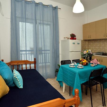 Maria Konstantinidis Apartments Néa Potídea Kültér fotó