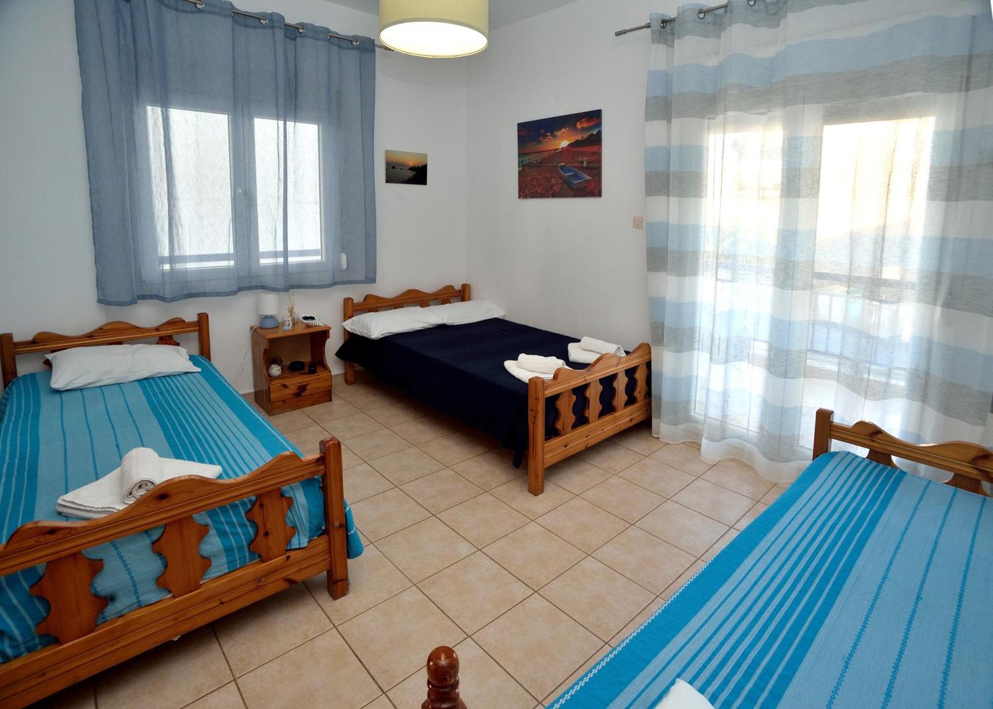 Maria Konstantinidis Apartments Néa Potídea Kültér fotó