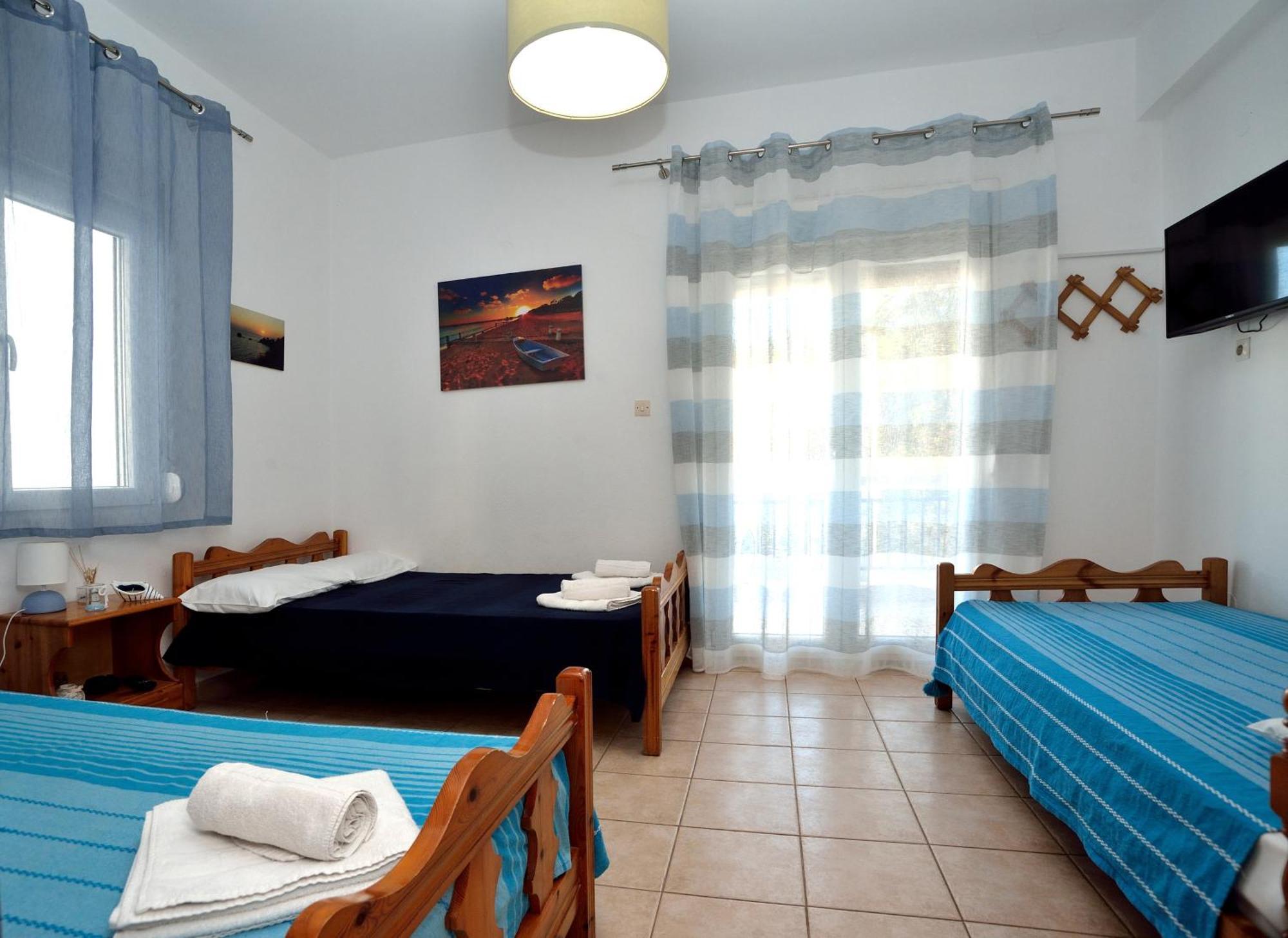 Maria Konstantinidis Apartments Néa Potídea Kültér fotó